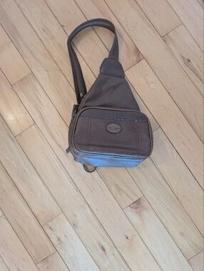 Vintage Brown Leather Crossbody Sling Bag